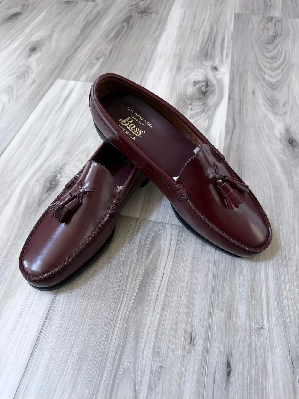 G.H. Bass & Co. Made USA Burgundy Leather Tassel Loafers Men’s 9.5D NWOB